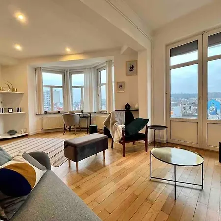 Bellevue - Grand Appartement Pour 5 Sur Les Quais De La Meuse Liege Exterior photo